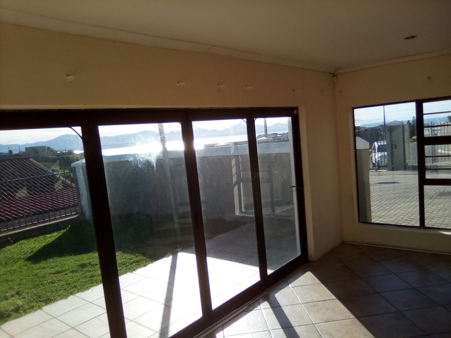To Let 3 Bedroom Property for Rent in Fairview Western Cape